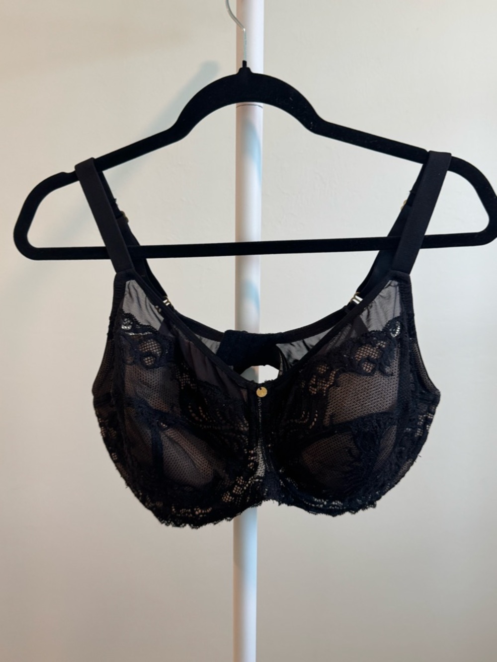 Natori Black Sheer Mesh Bra with Gold Hardware size 36G